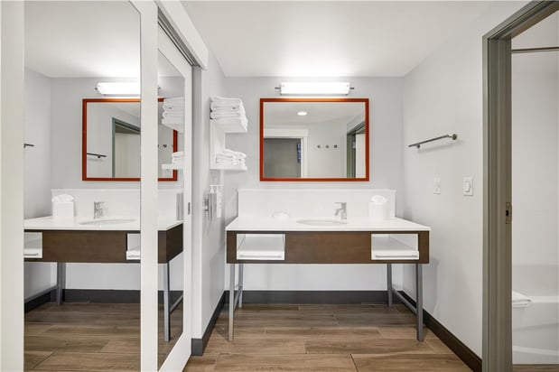 Images Hampton Inn & Suites Logan