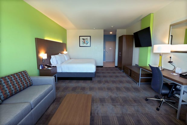 Images Holiday Inn Express & Suites Dripping Springs - Austin Area by IHG