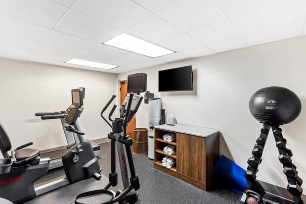 Images Holiday Inn Express & Suites Charleston-Southridge by IHG