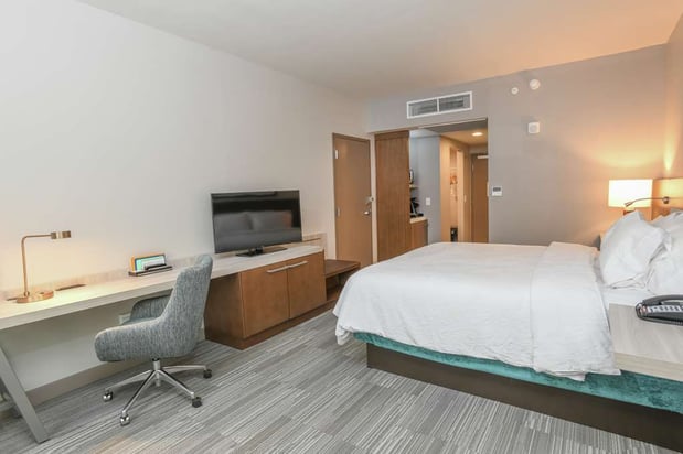 Images Hilton Garden Inn Cincinnati Midtown