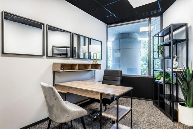 Images Lucid Private Offices - Cumberland / The Battery