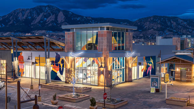 Images Nike Boulder