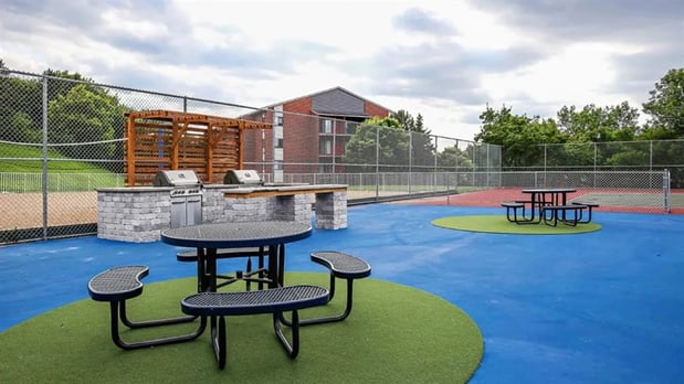 Images Twelve 501 Apartment Homes