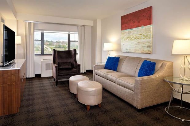 Images DoubleTree by Hilton Hotel & Suites Pittsburgh Downtown