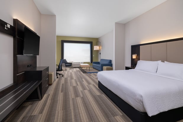 Images Holiday Inn Express & Suites Lakeland South by IHG