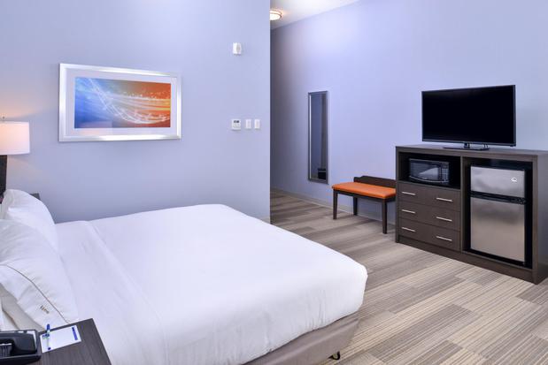 Images Holiday Inn Express & Suites Loma Linda- San Bernardino S, an IHG Hotel