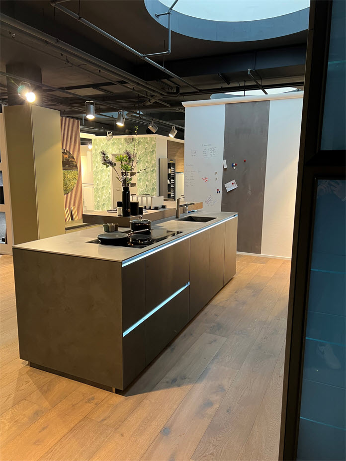 By Wood GmbH, Hüningerstrasse 1 in Basel