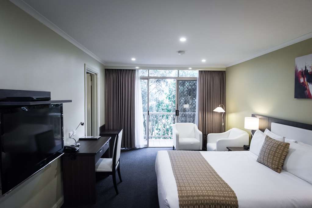 Executive Queen Room Best Western Airport Motel And Convention Centre Attwood (03) 9333 2200