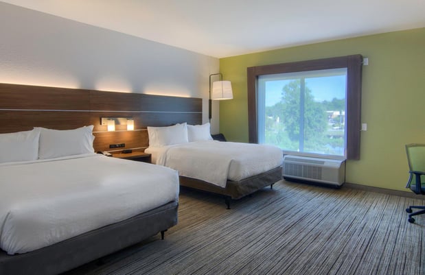 Images Holiday Inn Express & Suites Mobile - University Area by IHG