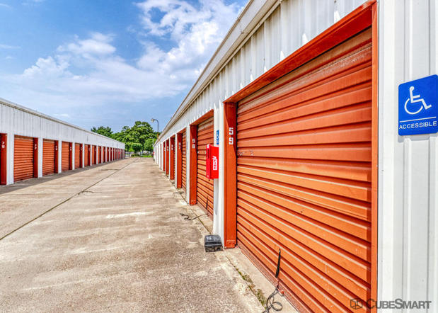 Images CubeSmart Self Storage