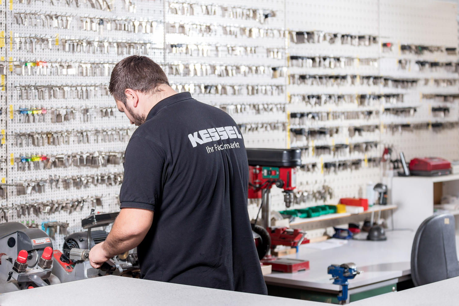 Josef Kessel GmbH & Co KG, Landstrasse 12 in Kehl