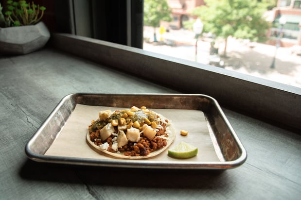 Images Luna's Tacos & Tequila