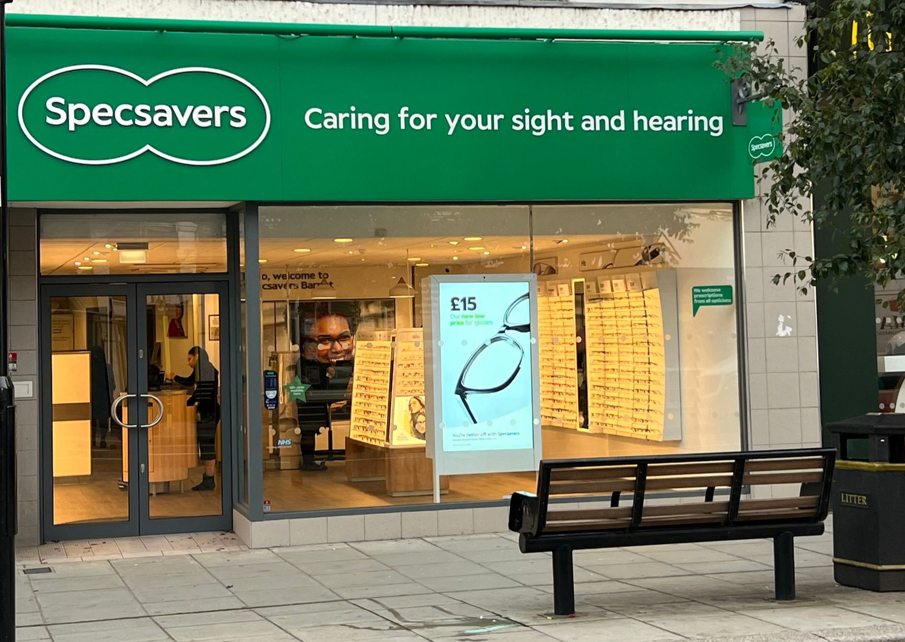 Specsavers Opticians and Audiologists - Barnet Specsavers Opticians and Audiologists - Barnet Barnet 020 8364 8881