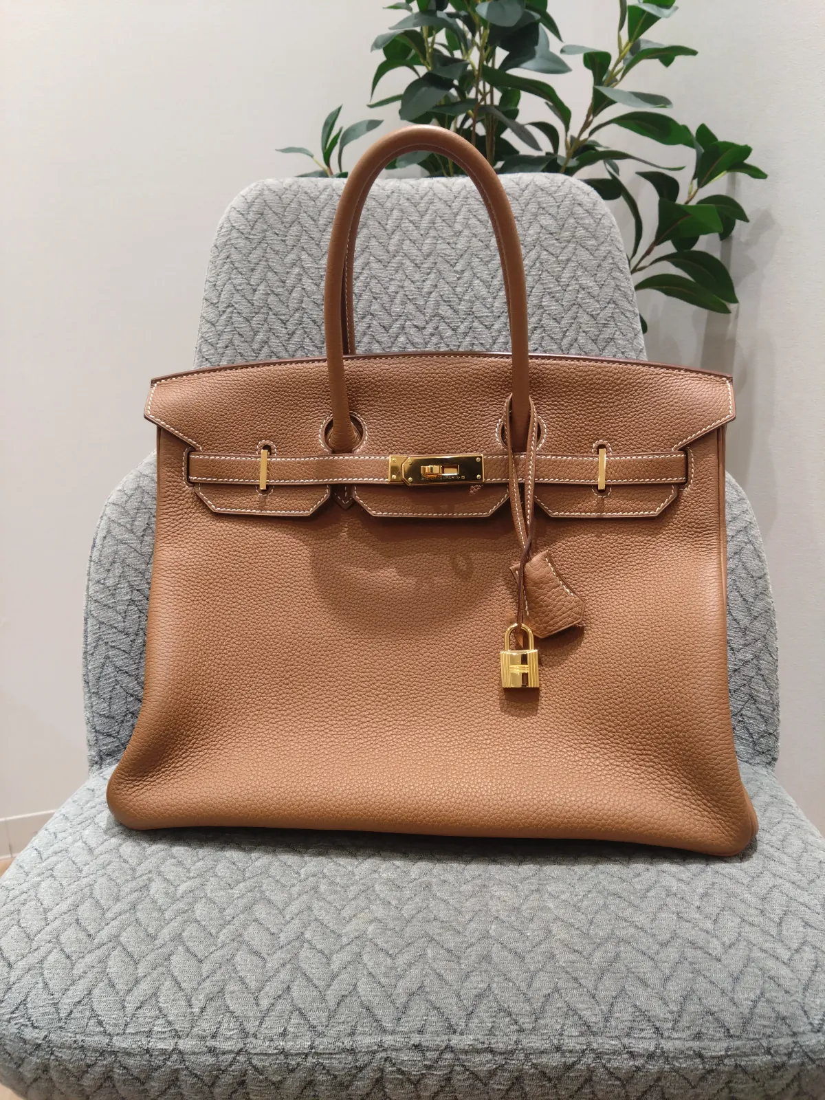Images KOMEHYO（コメ兵）買取センターアミュプラザくまもと
