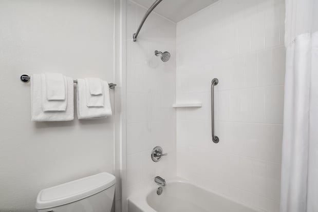 Images Garner Hotel Wytheville East by IHG