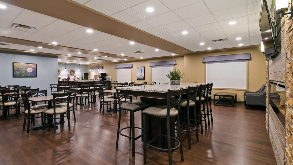 Images Best Western Plus Lacombe Inn & Suites