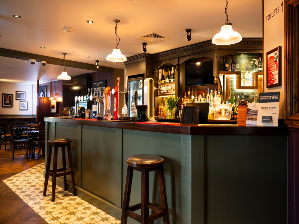 Market Cross Bar Area
