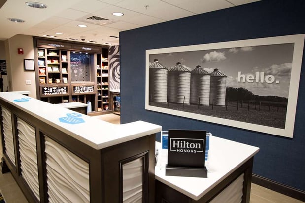 Images Hampton Inn Decatur Mt. Zion