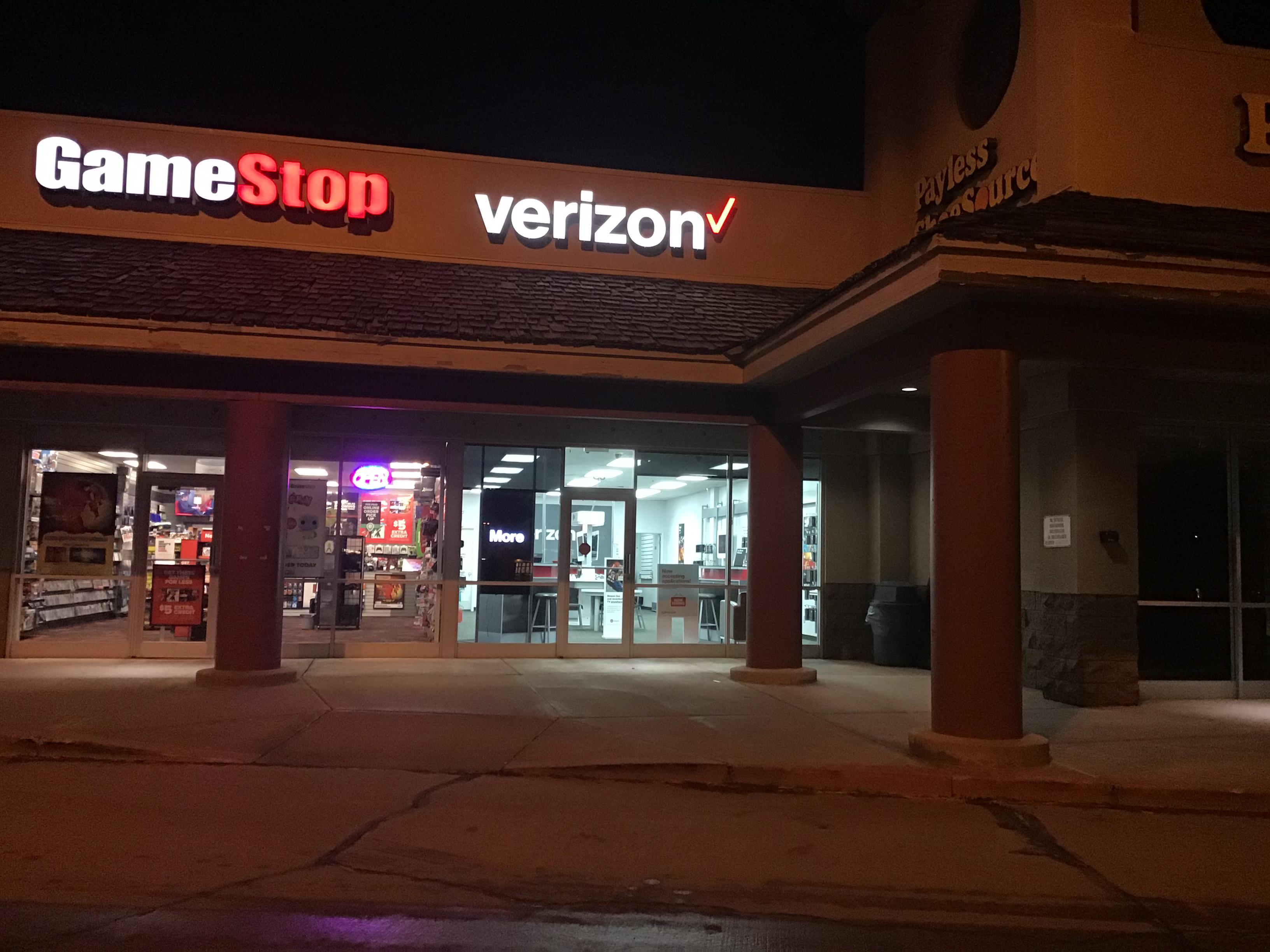 Verizon Authorized Retailer – GoWireless Photo