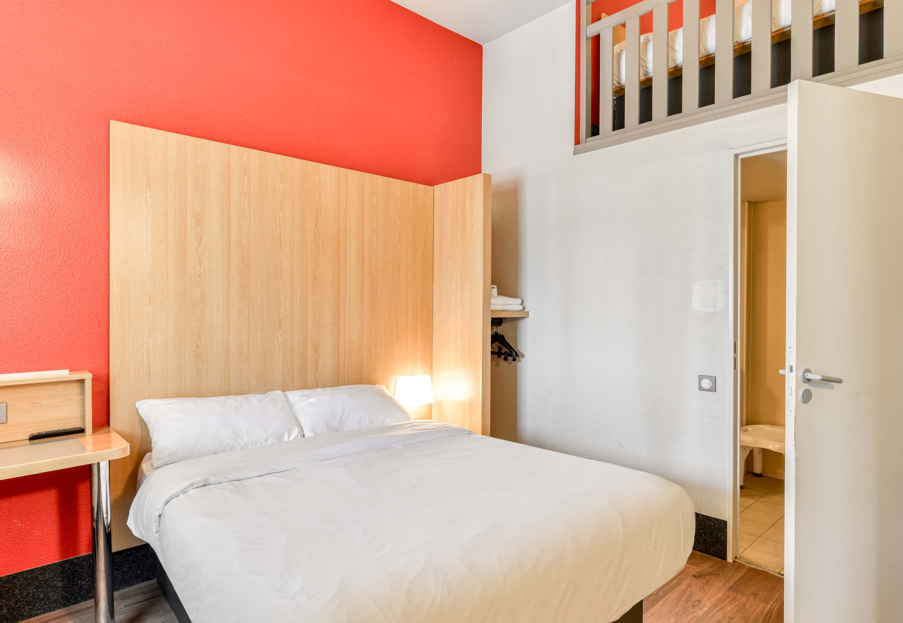 Images B&B HOTEL Montpellier 2