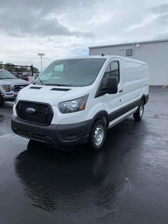 Images Currie Motors Ford of Frankfort