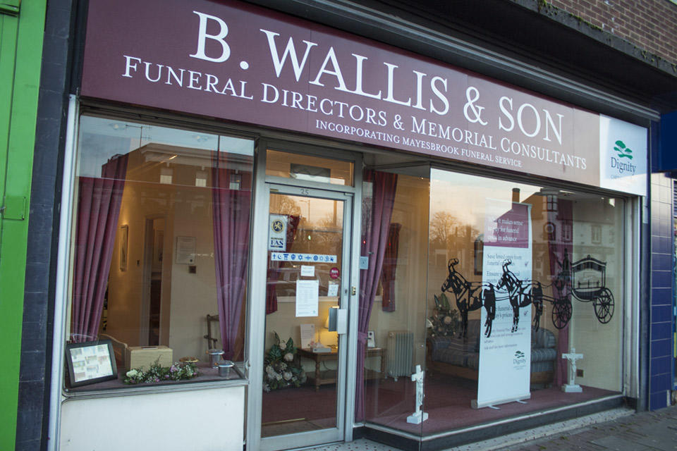 B Wallis & Son Funeral Directors Barking 020 8507 7641