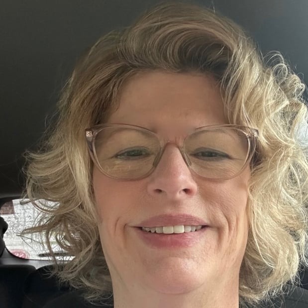 Images Kelly Swinnerton, Counselor