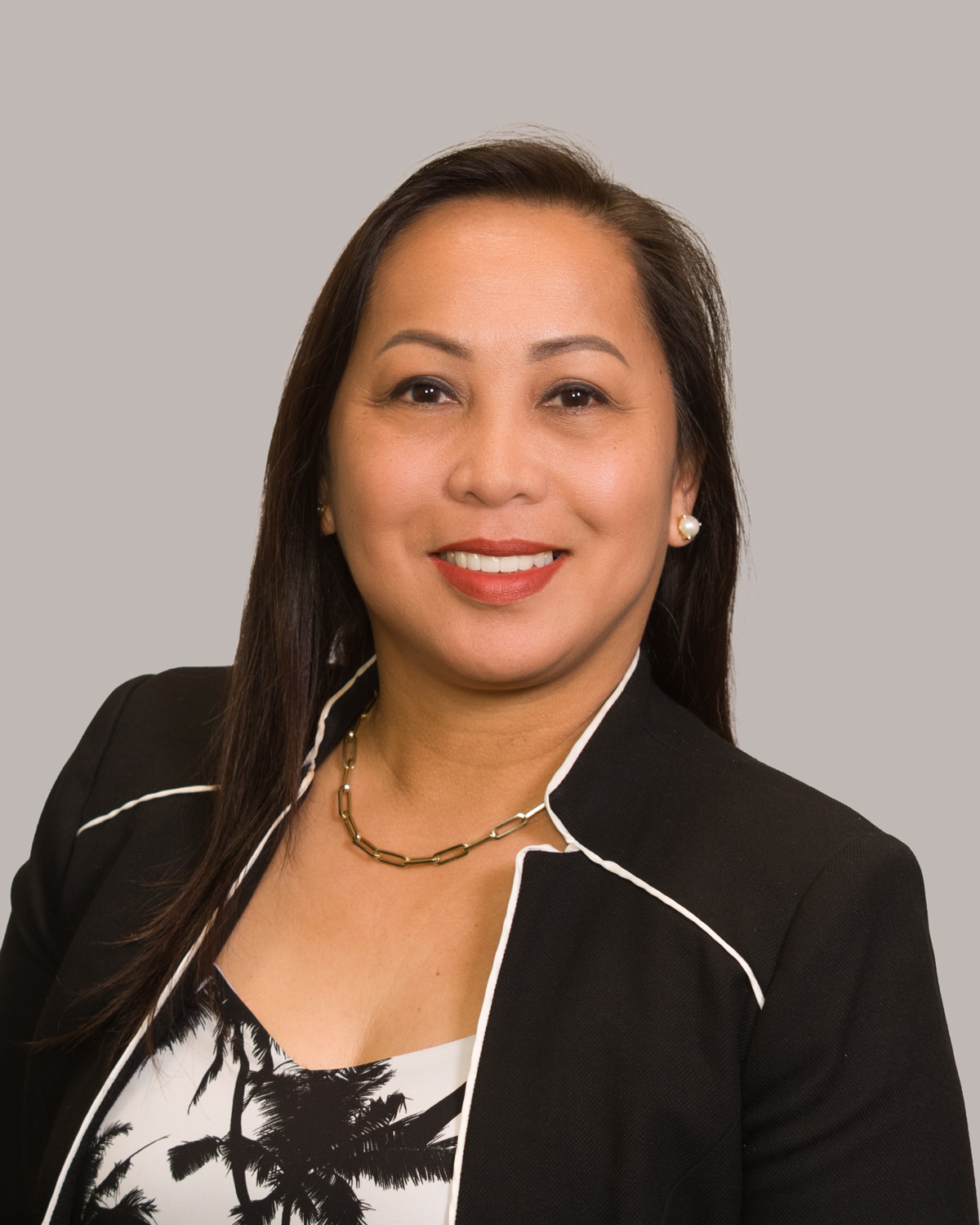 Headshot of Glenda Ataiza