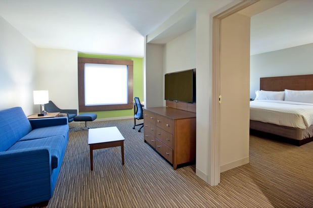 Images Holiday Inn Express & Suites Austin Downtown - University by IHG