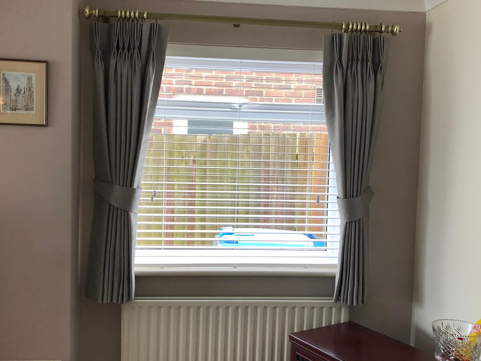 Surrey Blind & Curtain Co Ltd Croydon 01689 843669