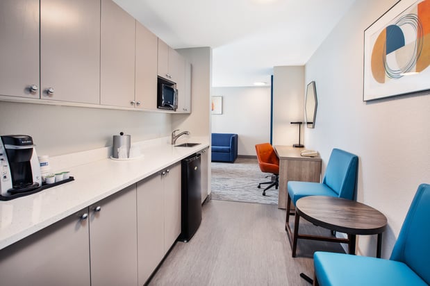 Images Holiday Inn Express & Suites Buffalo by IHG