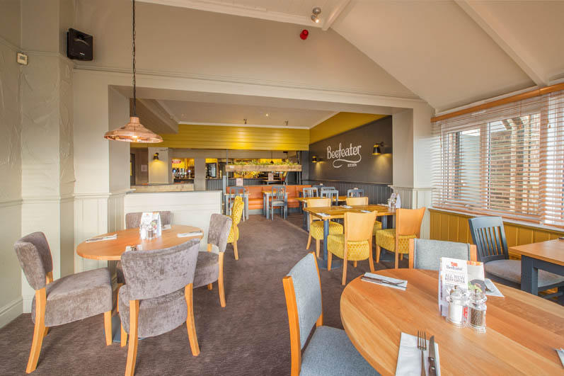 Beefeater restaurant interior Premier Inn Rotherham East (M18/M1) hotel Rotherham 03333 218455