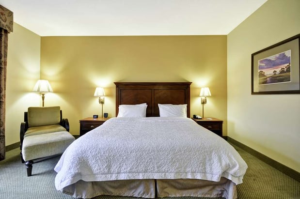 Images Hampton Inn & Suites North Charleston-University Blvd