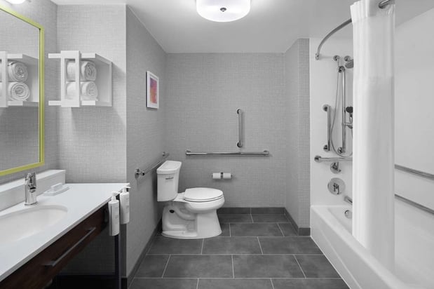 Images Hampton Inn & Suites Grand Rapids-Airport 28th St