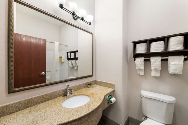 Images Best Western Plus Lake Dallas Inn & Suites