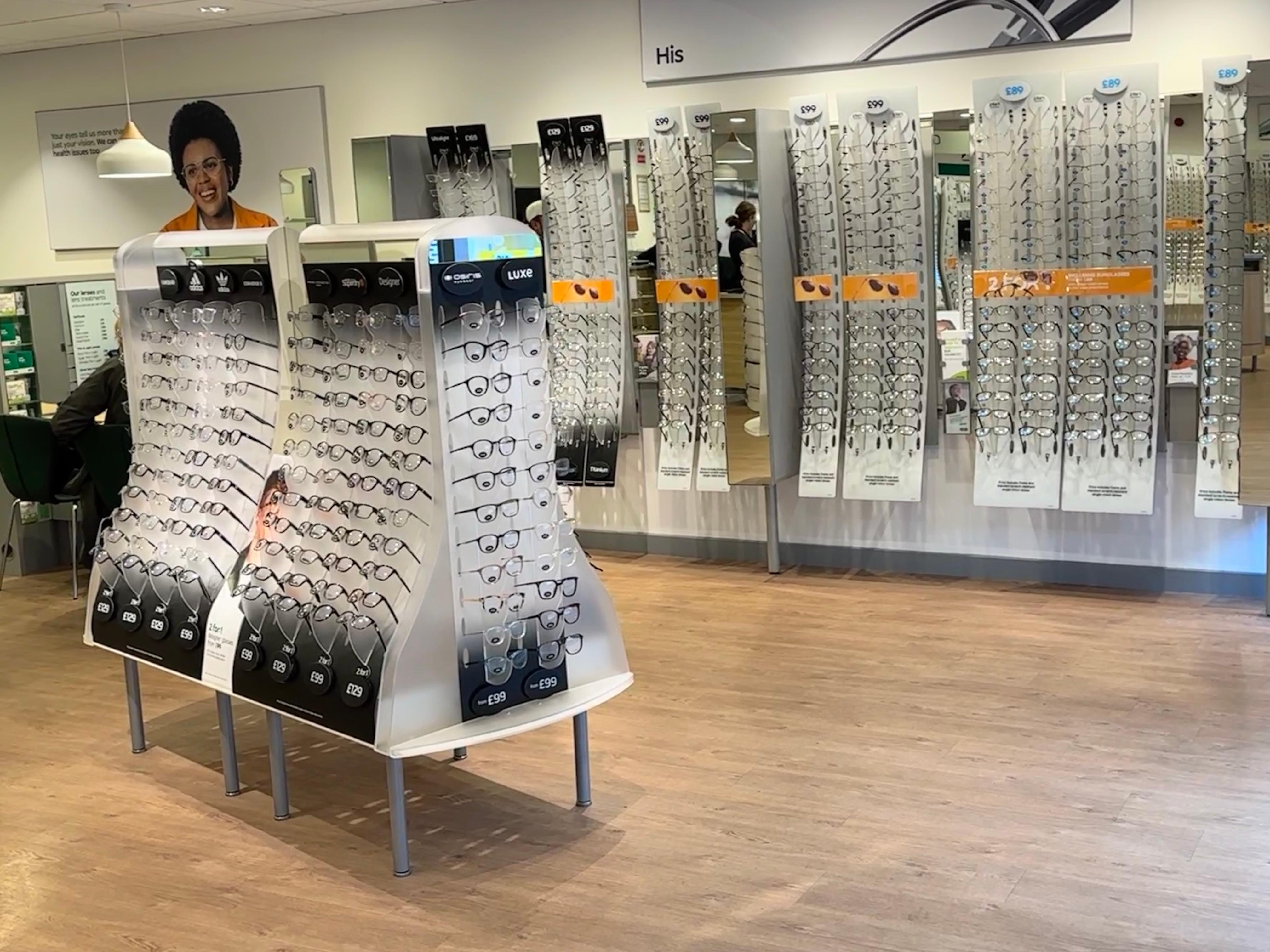 Leicester Specsavers Specsavers Opticians and Audiologists - Leicester Leicester 01162 515969