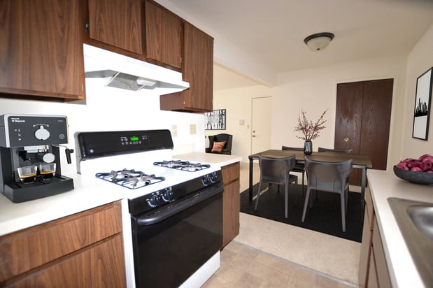 Images Fox Pointe Apartments