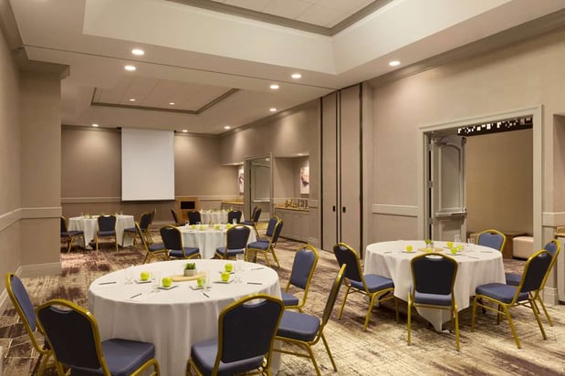 Images Embassy Suites by Hilton Phoenix Downtown North