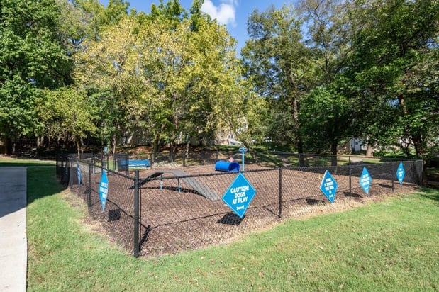 Images The Residences at Stonebrook Apartment Homes