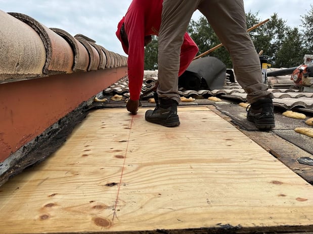Images Red Apple Roofing