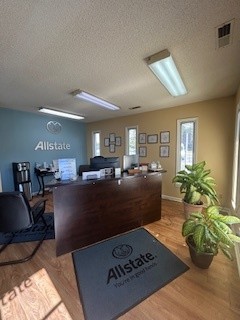 Images Dannielle Dixon Thomas: Allstate Insurance