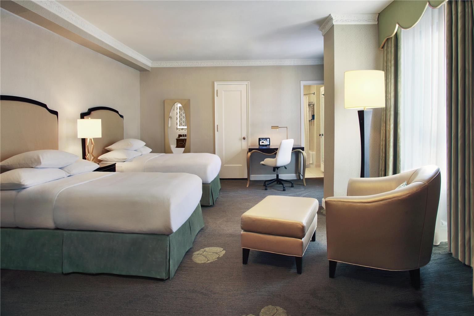 Guest room 