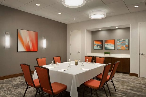 Images DoubleTree by Hilton Hotel Hartford - Bradley Airport