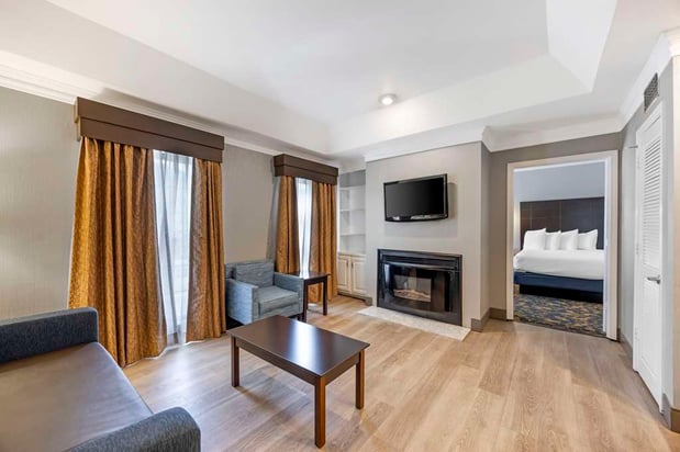 Images Best Western Brentwood
