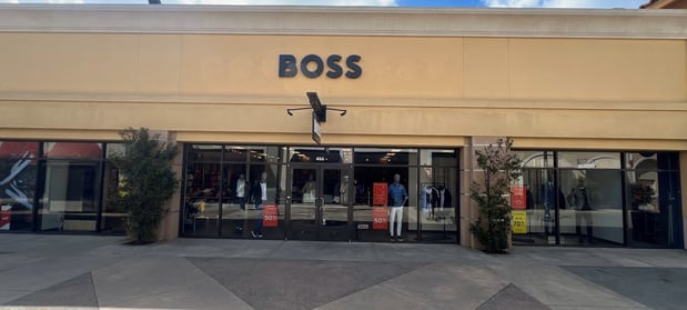 Images BOSS Outlet - San Ysidro