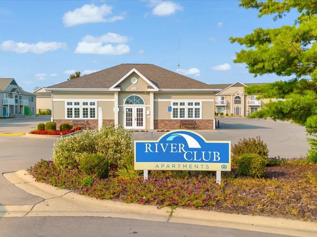 Images River Club Apartments