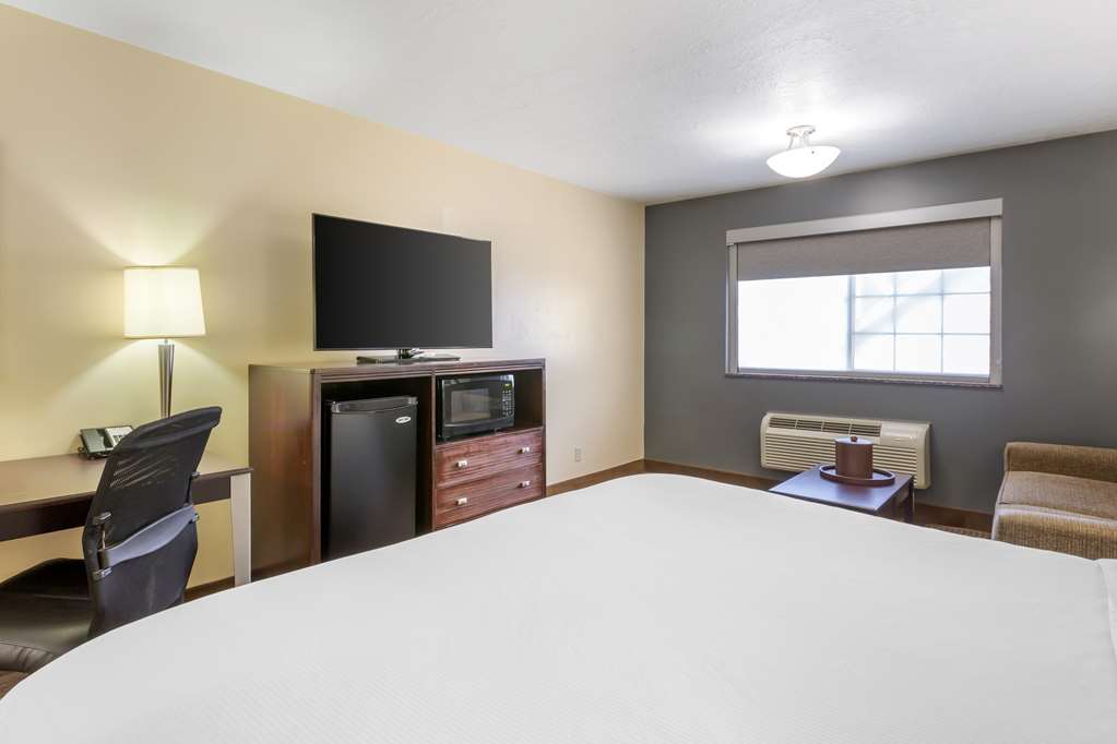 Best Western Plus CottonTree Inn