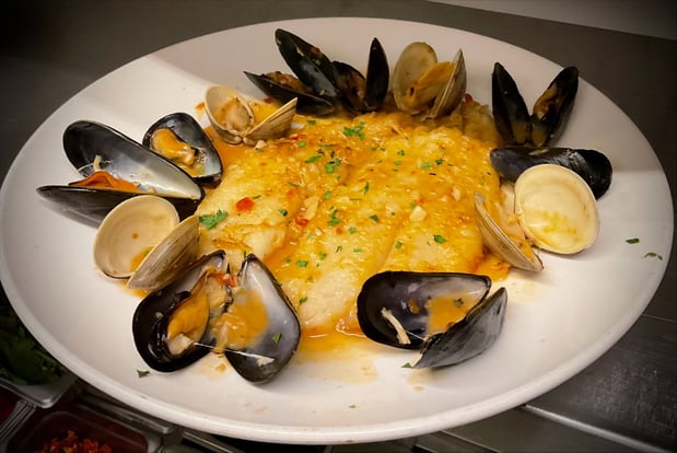 Images Misto Restaurant and Bar