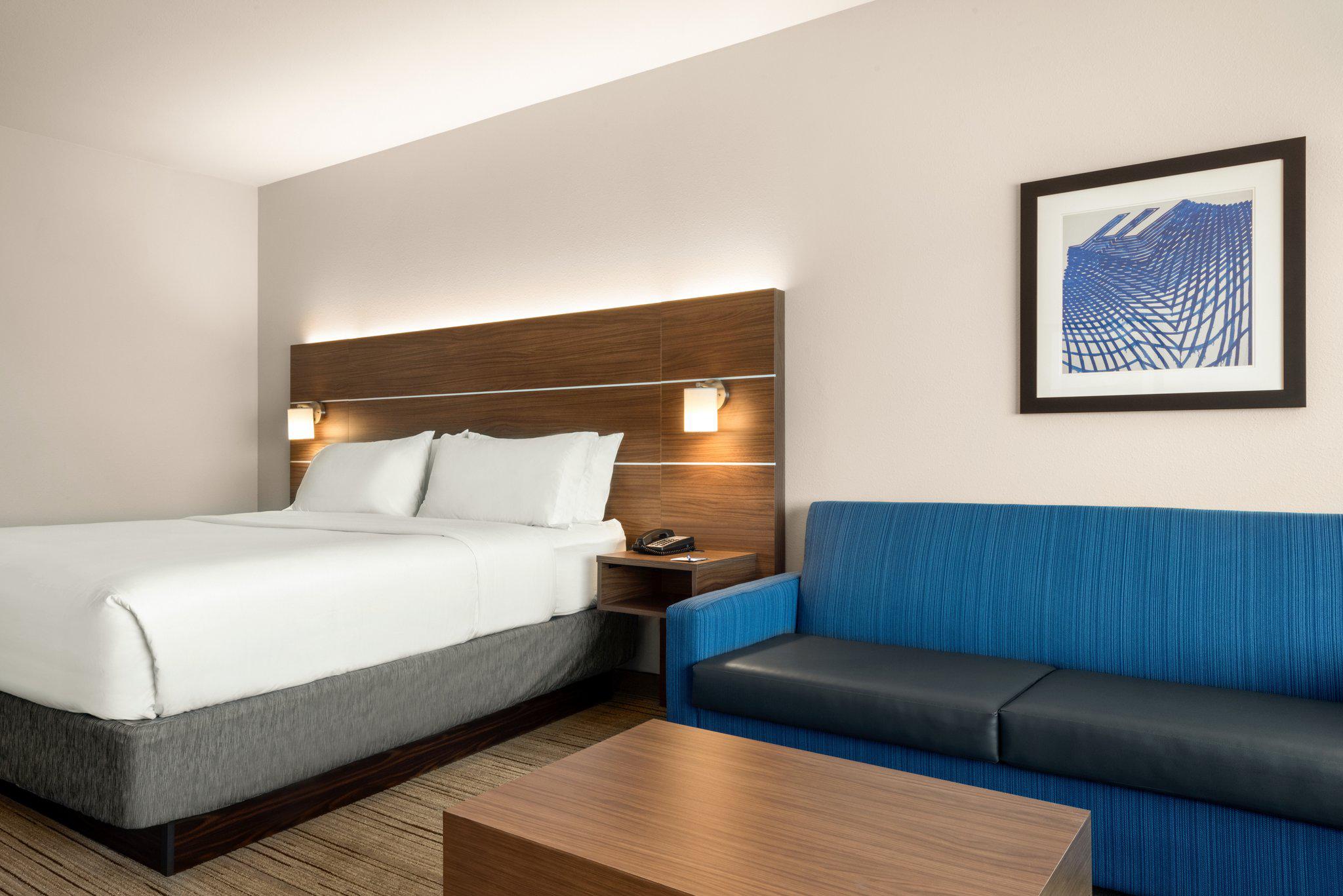 Holiday Inn Express & Suites West Des Moines - Jordan West, an IHG Hotel West Des Moines (515)223-4050