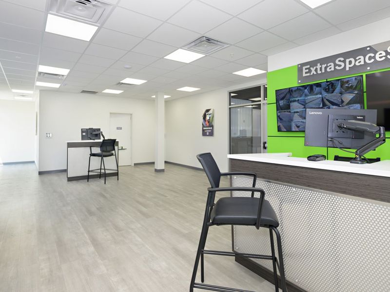 Images Extra Space Storage